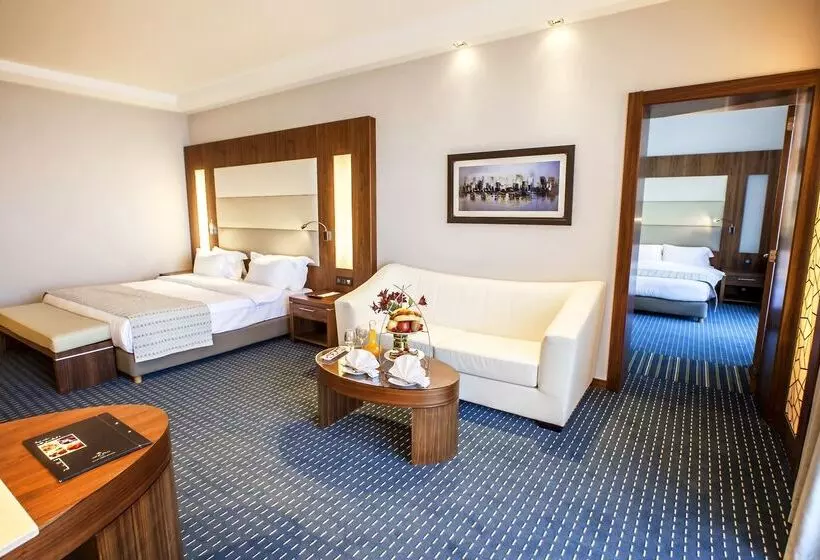 ホテル Royal Tulip Skikda