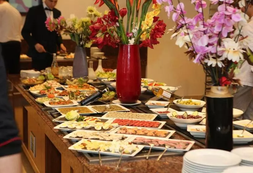 ホテル Royal Tulip Skikda