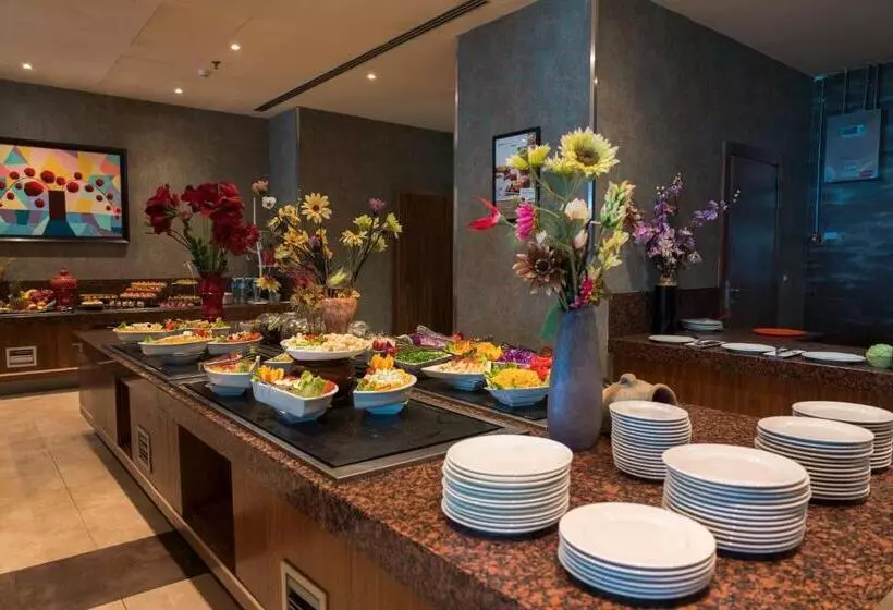 ホテル Royal Tulip Skikda