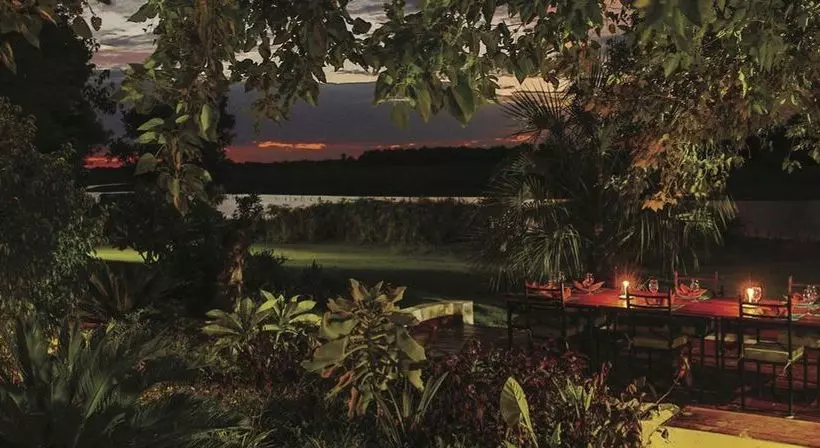 هتل Thamalakane River Lodge