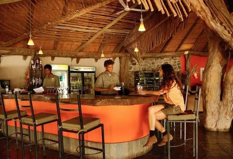 هتل Thamalakane River Lodge