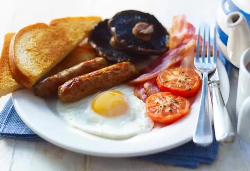 Hotel The Bull And Townhouse, Beaumaris The Inn Collection Group