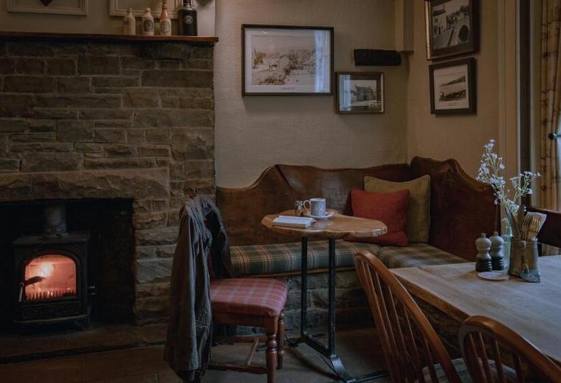 فندق The Lister Arms