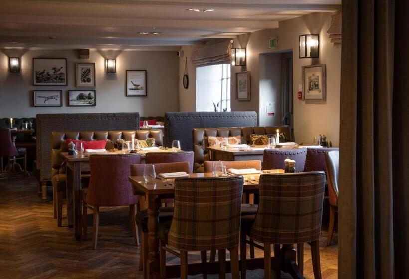 فندق The Lister Arms