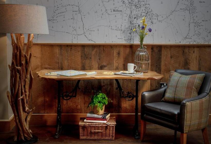 فندق The Lister Arms