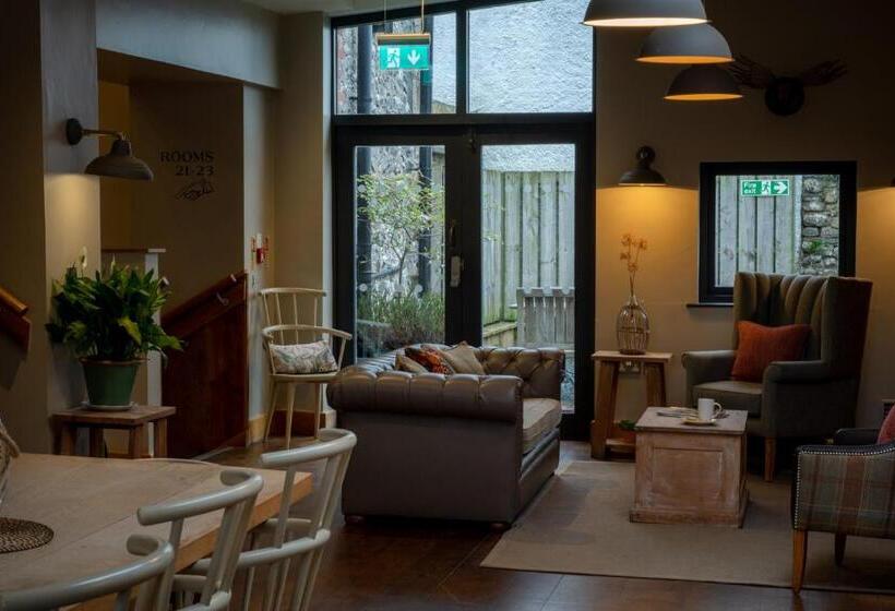 فندق The Lister Arms