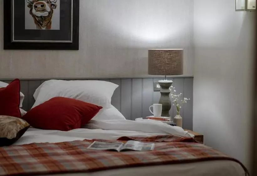 هتل The Lister Arms