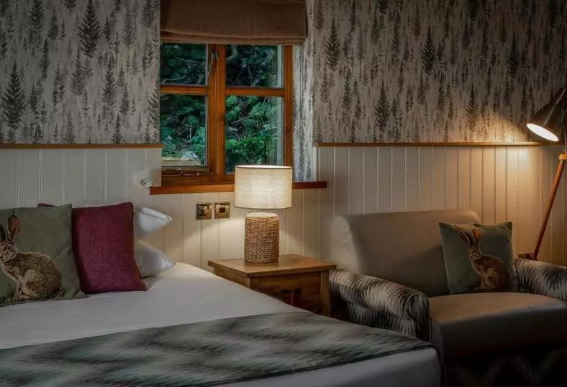 هتل The Lister Arms