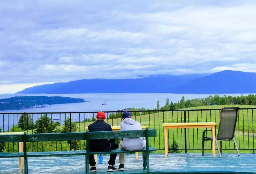 Motelli Auberge De Nos Aieux