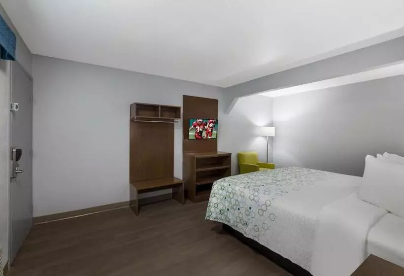 汽车旅馆  Hometowne Studios By Red Roof Orange, Tx