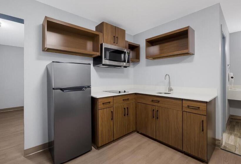 汽车旅馆  Hometowne Studios By Red Roof Orange, Tx