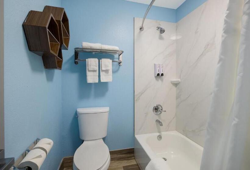 汽车旅馆  Hometowne Studios By Red Roof Orange, Tx