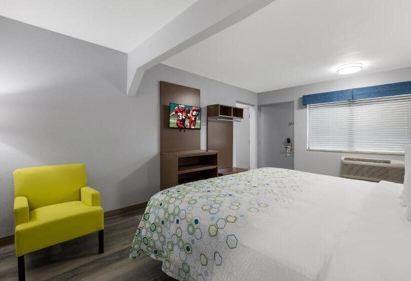 汽车旅馆  Hometowne Studios By Red Roof Orange, Tx