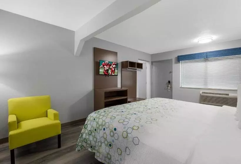 汽车旅馆  Hometowne Studios By Red Roof Orange, Tx