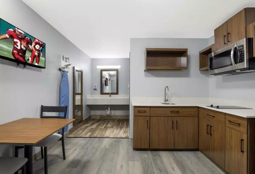 汽车旅馆  Hometowne Studios By Red Roof Orange, Tx