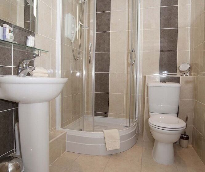 بنسيون Albany House