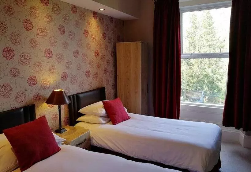 پانسیون Albany House