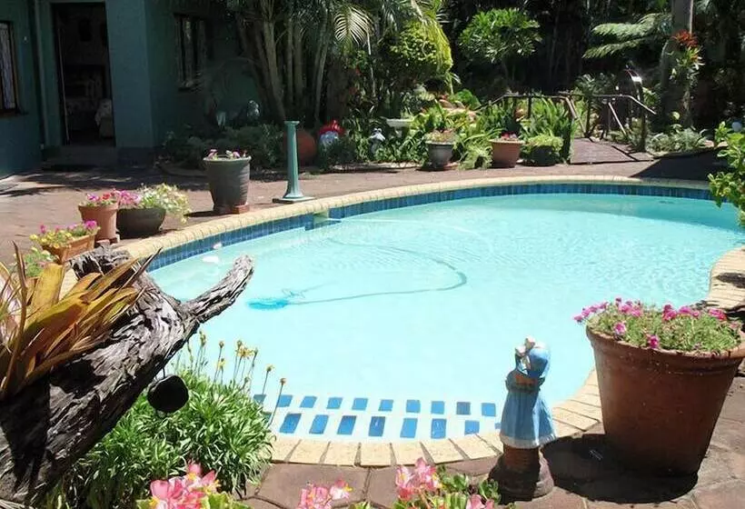 پانسیون La Rochelle Inn