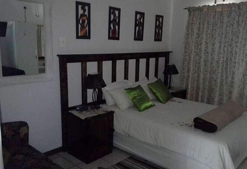 بنسيون La Rochelle Inn