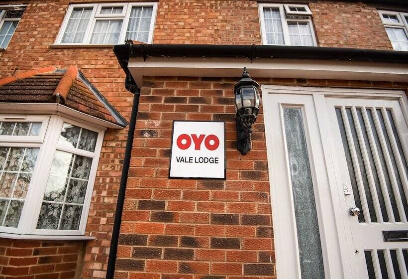 بنسيون OYO Vale Lodge