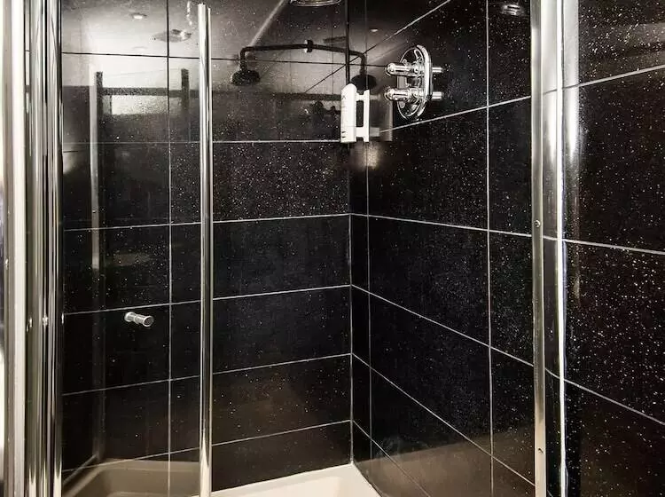 Majatalo OYO Vale Lodge