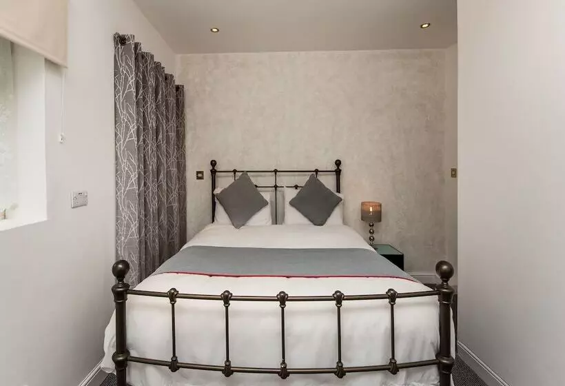 Majatalo OYO Vale Lodge