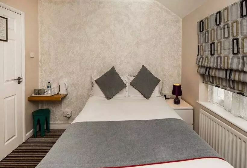 Majatalo OYO Vale Lodge