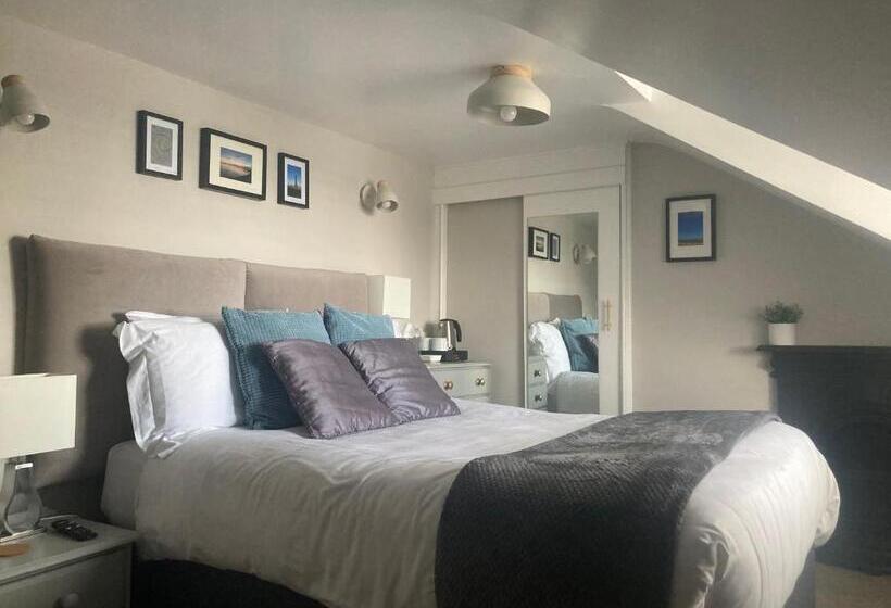 بنسيون The Esplanade