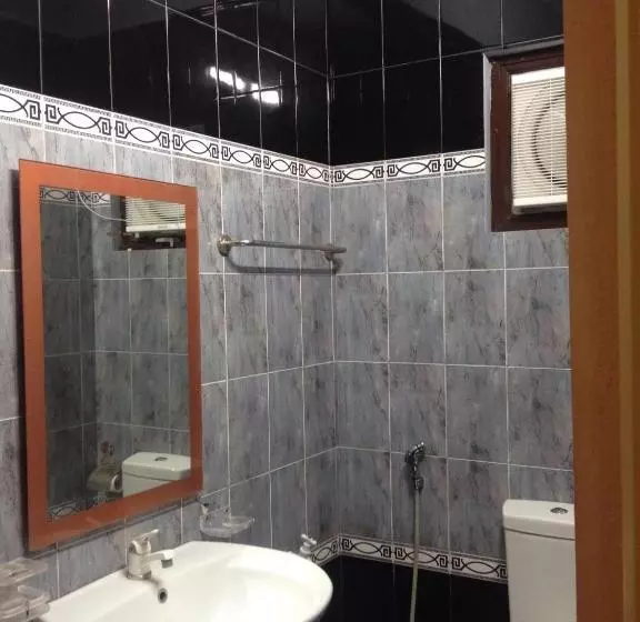 Sunshine Hotel & Hall