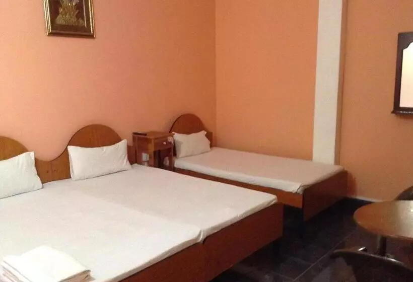 Sunshine Hotel & Hall