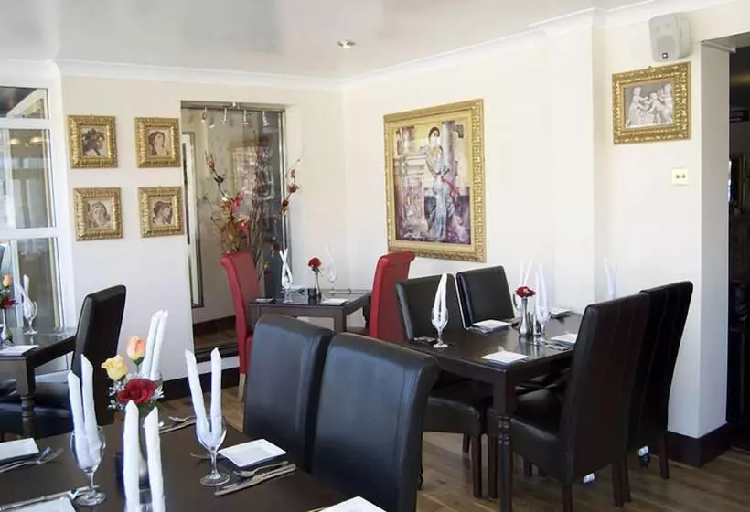 Villaggio Hotel & Restaurant