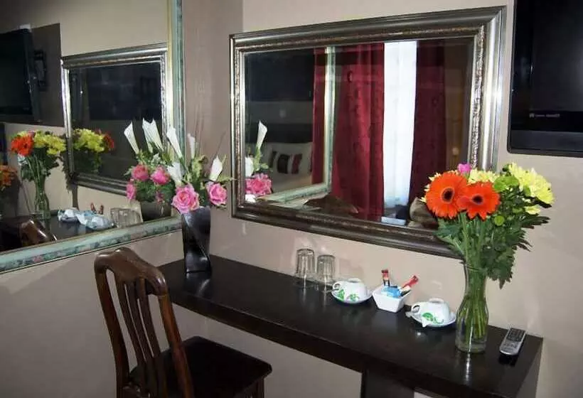 Villaggio Hotel & Restaurant