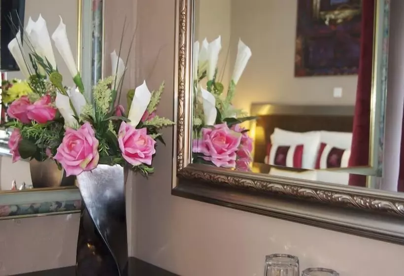 Villaggio Hotel & Restaurant