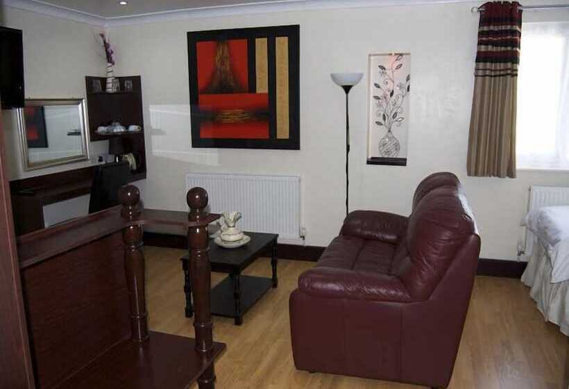 Villaggio Hotel & Restaurant