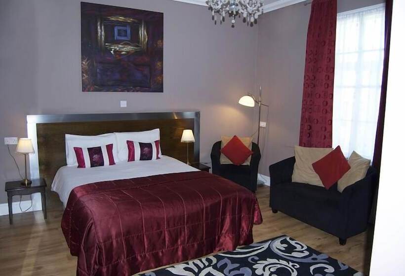 Villaggio Hotel & Restaurant