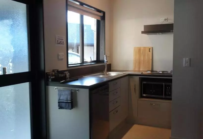 Alpine Glacier Motel