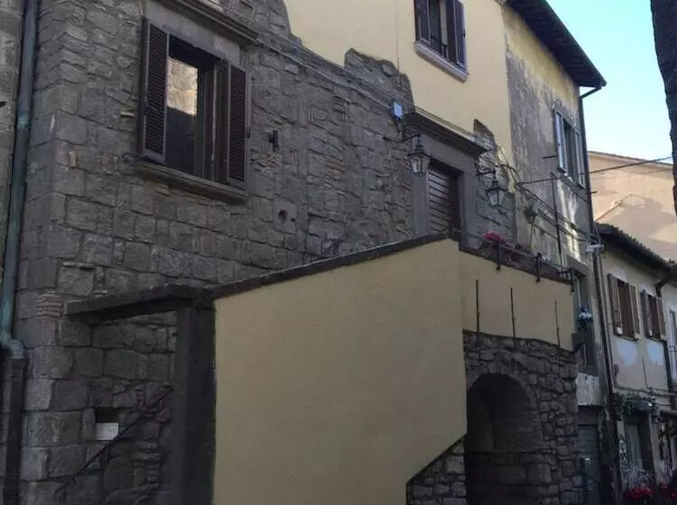 تختخواب و صبحانه Al Cardinale