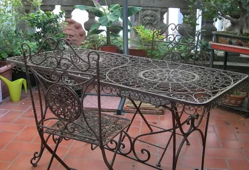 تختخواب و صبحانه Al Cardinale