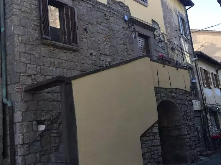 تختخواب و صبحانه Al Cardinale