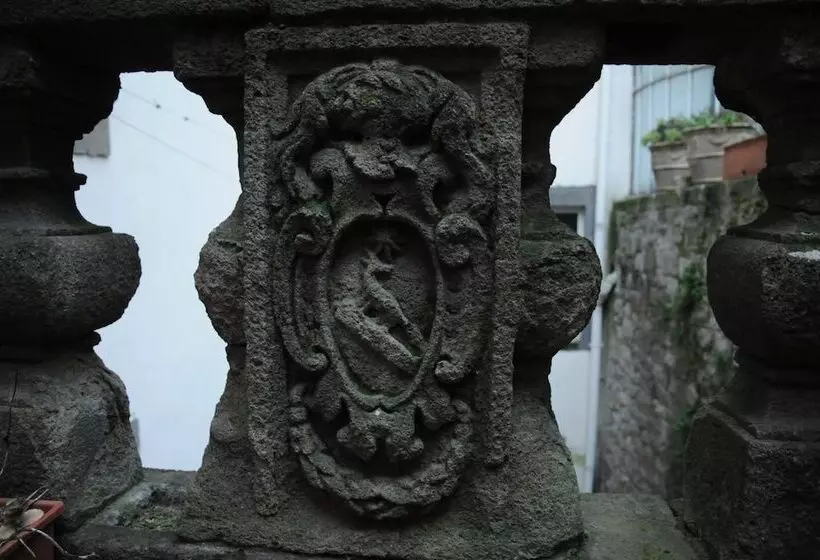 تختخواب و صبحانه Al Cardinale