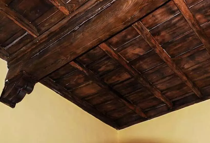 تختخواب و صبحانه Al Cardinale