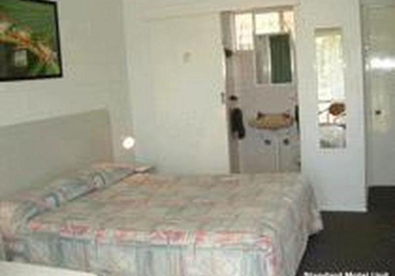 Bermuda Breezes Motel