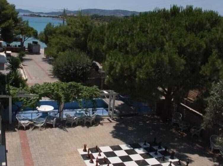 Epavlis Beach Resort