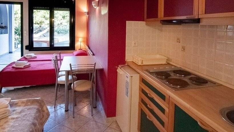 Epavlis Beach Resort