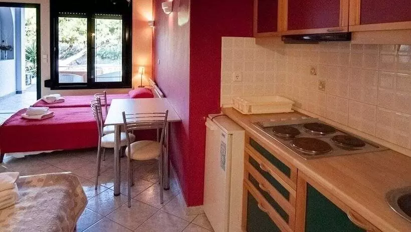 Epavlis Beach Resort