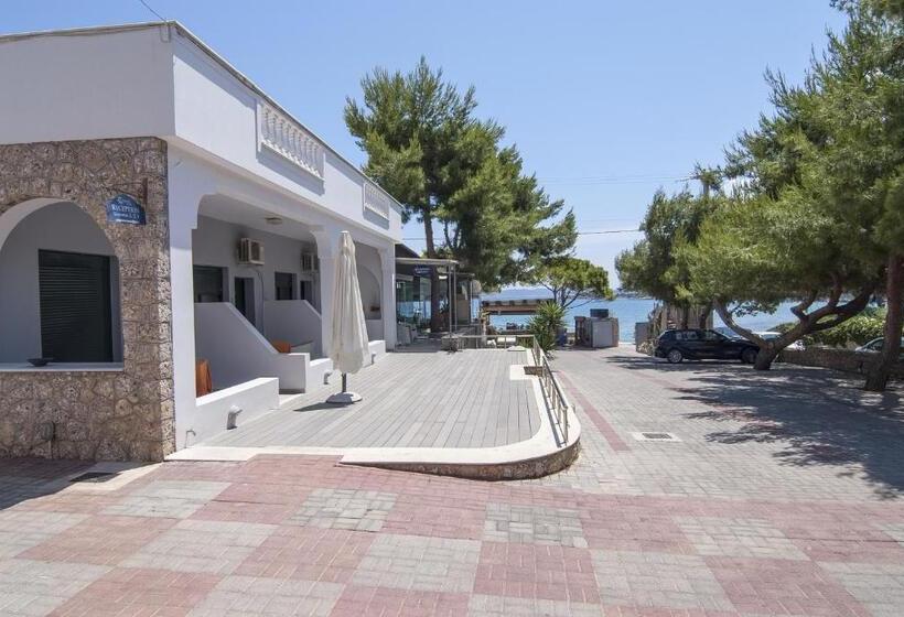 Epavlis Beach Resort