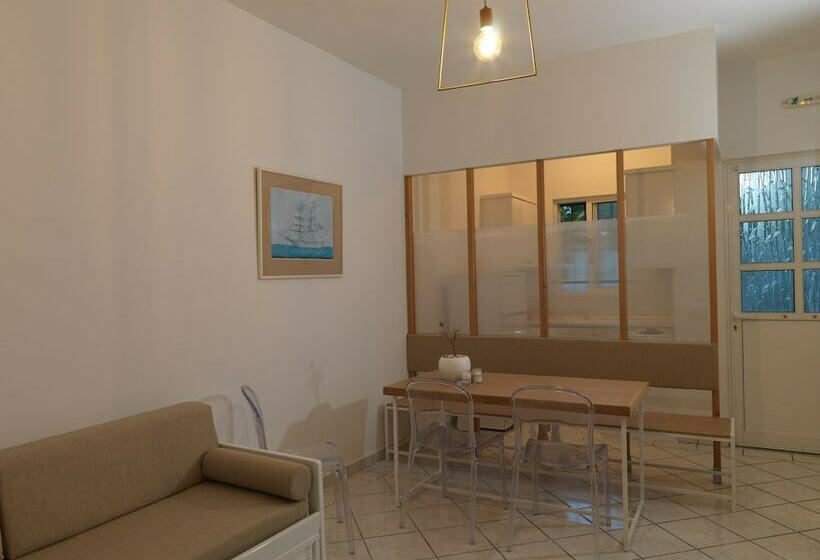 Epavlis Beach Resort