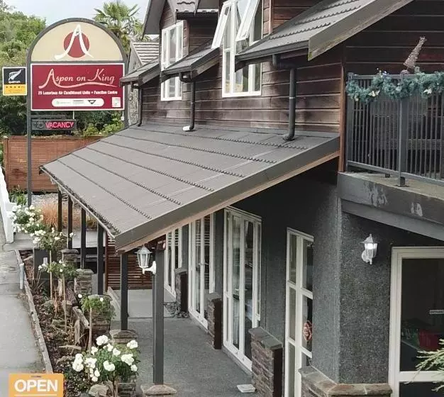 هتل Aspen On King