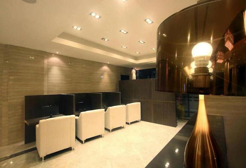 בית מלון כפרי Avana Laemchabang Boutique