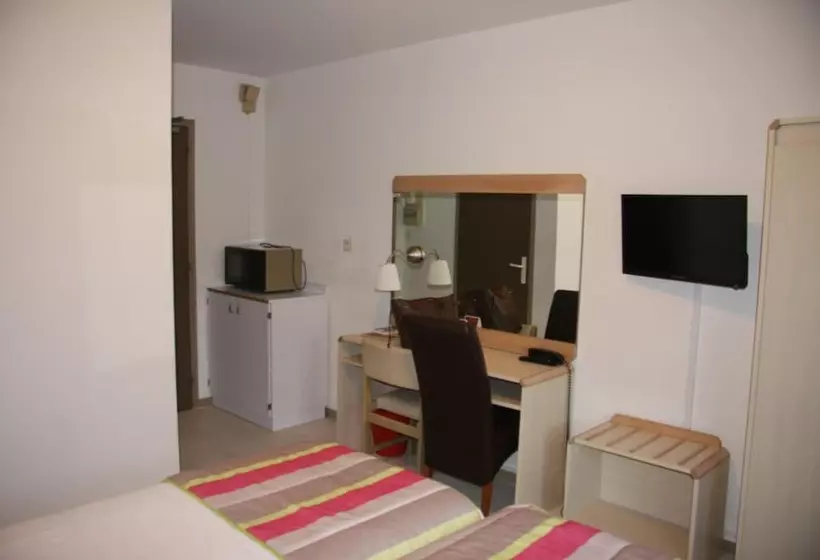 Brit Hotel Cherbourg